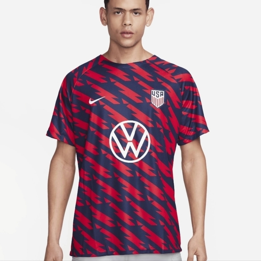 Nike Red USWNT 2023/24 Academy Pro Performance Pre-Match Top Small